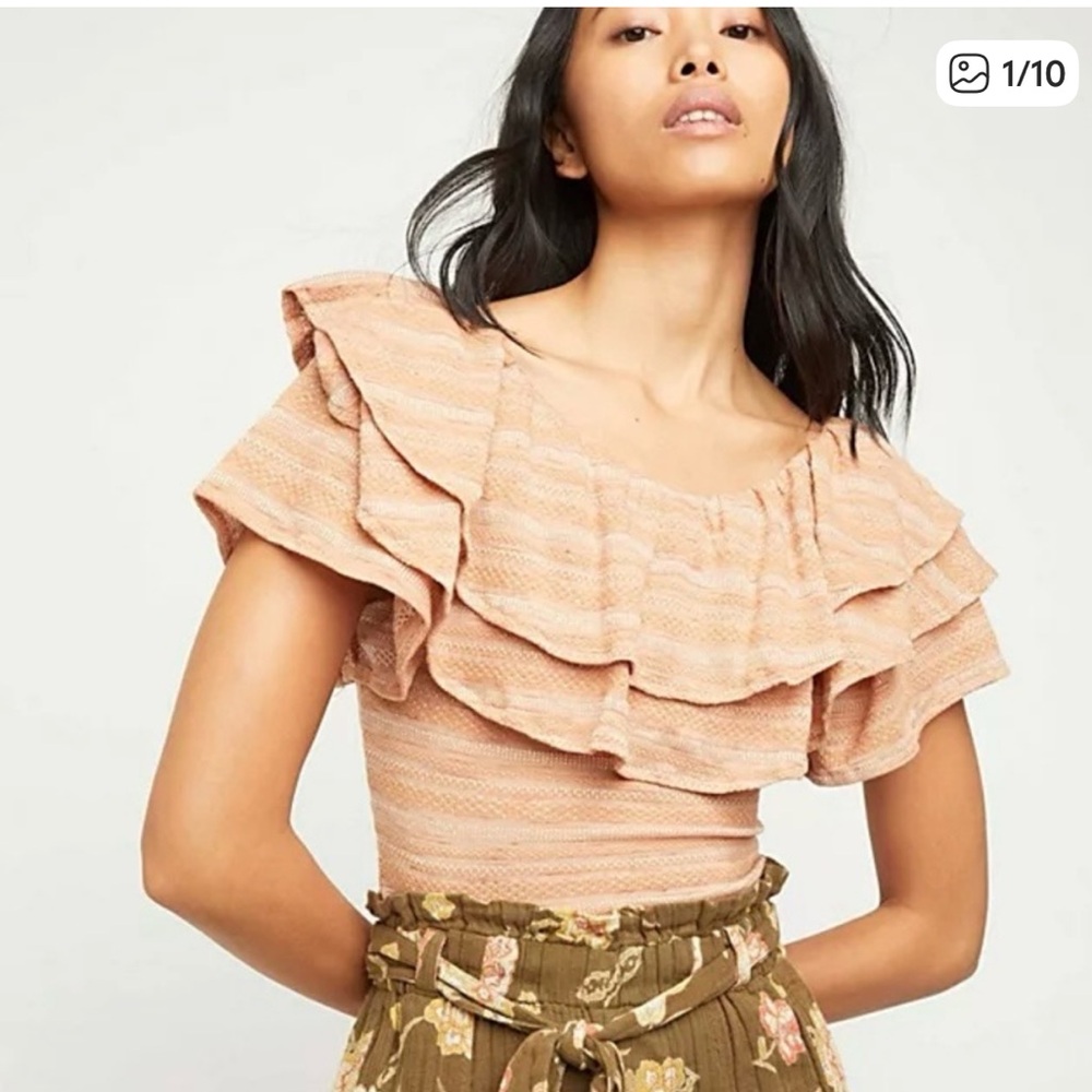 Free People Heirloom Ruffle top - Picture 2 of 5